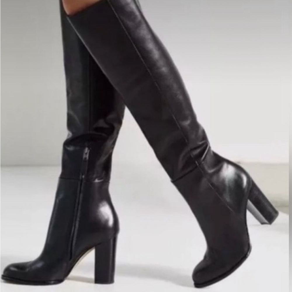Barneys New York chunk heel high boots